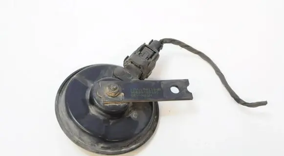 Volkswagen PASSAT B6 Horn signal 9662026100