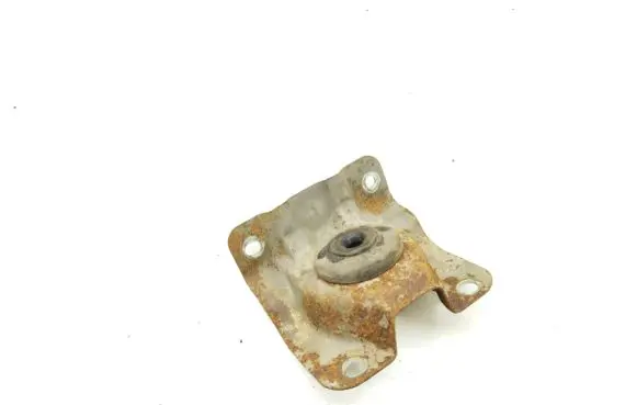 Subaru Legacy Radiator mount bracket