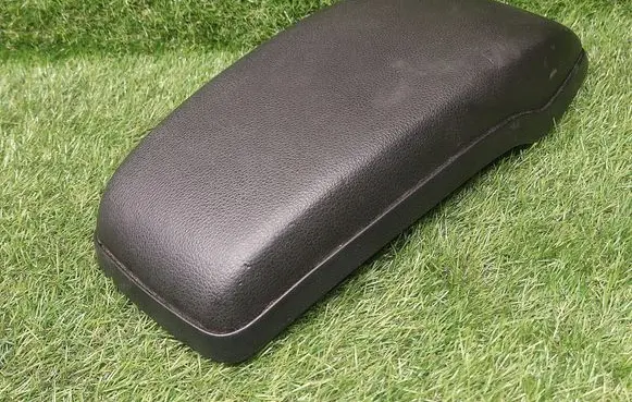 Ford Mondeo Mk III Armrest 1S7XF060A76ABW
