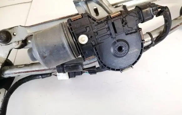 Toyota Avensis T270 Wiper motor 8511005070b