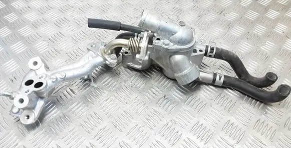 Thermostat/thermostat housing