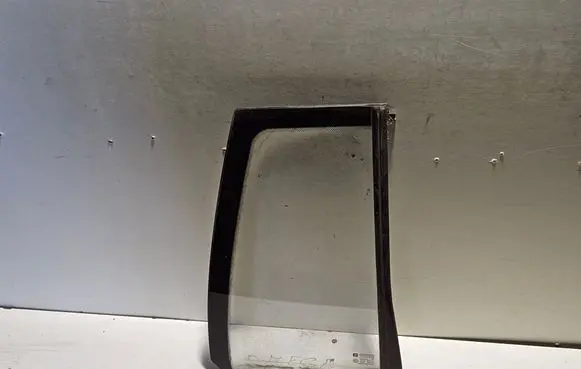 Opel Omega B1 Rear vent window glass 43R00048