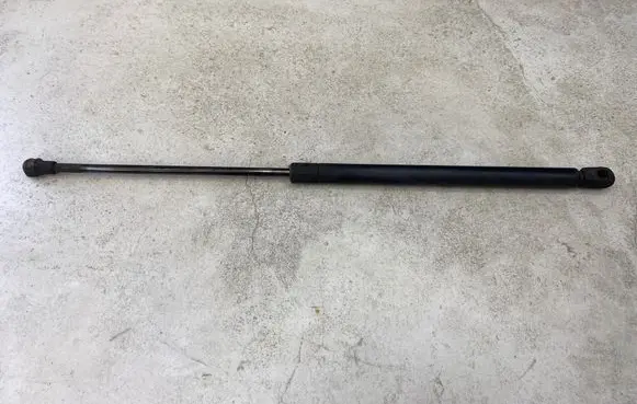 Audi A3 S3 8L Tailgate/trunk strut/damper 8D9827552F