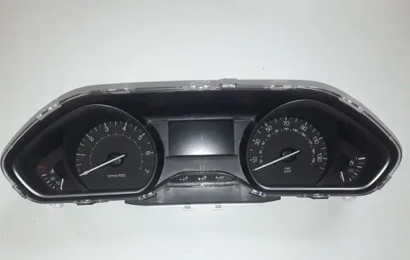 Peugeot 208 Speedometer (instrument cluster) 9813849080