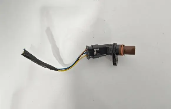 Skoda Citigo Crankshaft position sensor 02T906207D 4F0973703A 17186531F
