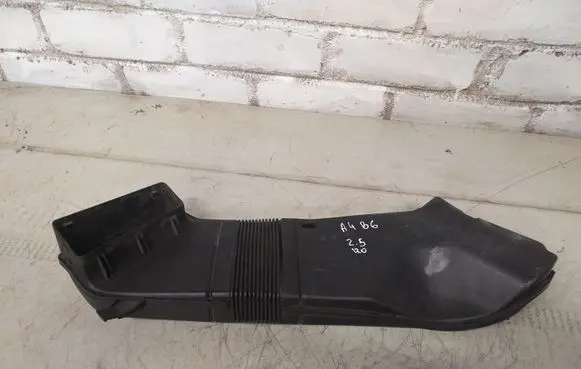 Audi A4 S4 B6 8E 8H Air intake duct part 8E0129617 8E0129618E