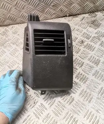 Mercedes-Benz Sprinter W901 W902 W903 W904 Dashboard side air vent grill/cover trim a9068300654