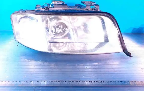 Audi A6 S6 C5 4B Headlight/headlamp 15592400