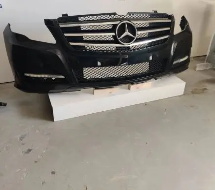 Mercedes-Benz R W251 Front bumper