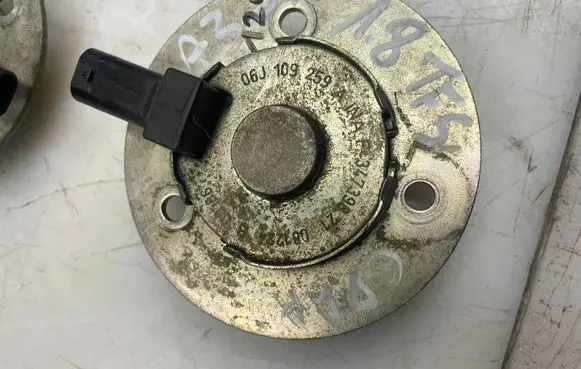 Audi A3 S3 8P Camshaft vanos timing valve 06J109259A