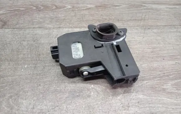 Volvo C30 Fuel tank cap lock 30716522