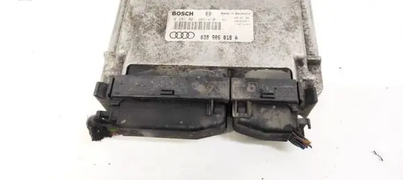 Audi A3 S3 8L Engine control unit/module 038906018A 0281001409