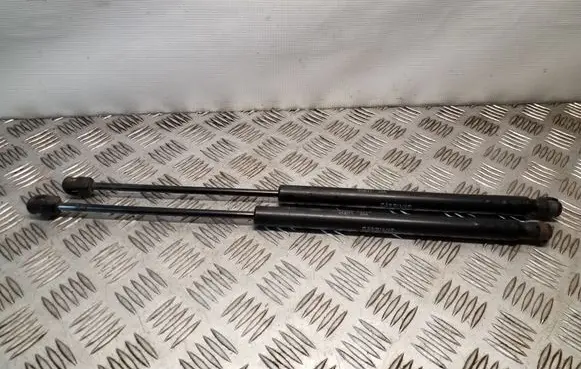 KIA Sorento Tailgate/trunk strut/damper 817702P000 817802P000