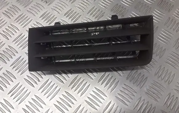Renault Megane I Front bumper lower grill BRAK