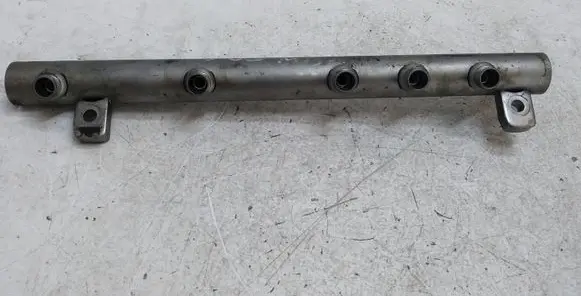 Fuel main line pipe