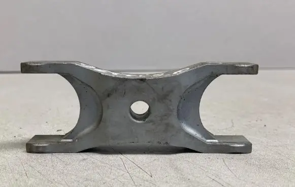 Skoda Yeti (5L) Fuel Injector clamp holder 03L216A