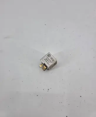 Audi 100 200 5000 C3 Other relay 437927827