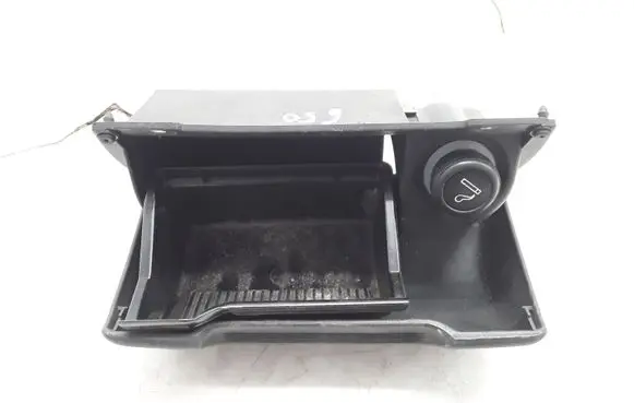 Opel Corsa B Car ashtray 90387710