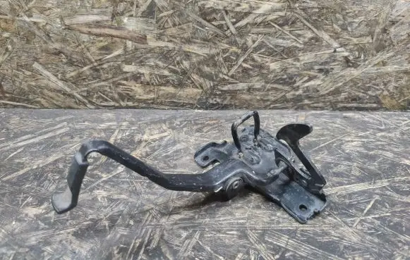 Audi A4 S4 B6 8E 8H Engine bonnet/hood lock/latch loop/hook 8E0823480D