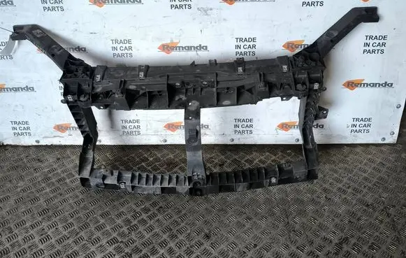 Renault Trafic III (X82) Radiator support slam panel bracket