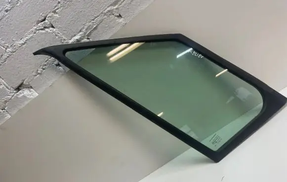 Mercedes-Benz Sprinter W901 W902 W903 W904 Front vent window/glass (coupe) 43R000016 E000191 DOT211M75AS2