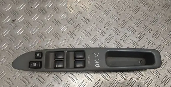 Toyota Avensis Verso Electric window control switch 8404044030 7423244130