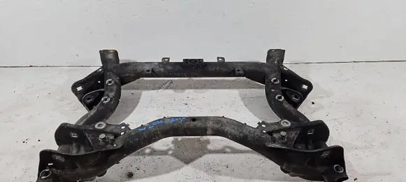 Mercedes-Benz C W204 Front subframe A2043500141 2043500141