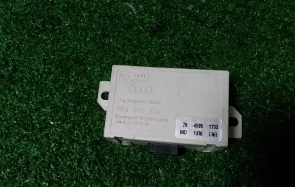 Audi A4 S4 B5 8D Immobilizer control unit/module 4A0953234 7645951733 G750491E