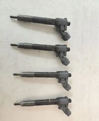 Volvo XC60 Fuel injector 31452113