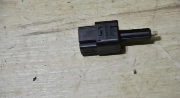 Brake pedal sensor switch