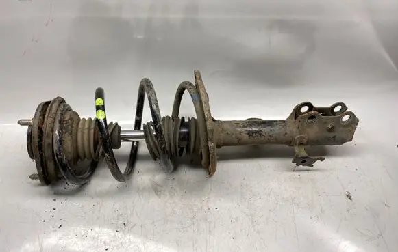 Toyota RAV 4 (XA30) Front shock absorber with coil spring