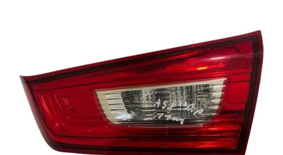 Mitsubishi ASX Tailgate rear/tail lights P9373