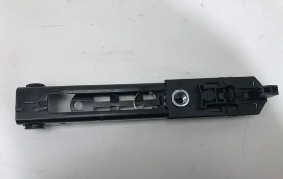 Volkswagen Touran II Seat belt adjustment motor 1T0857819B