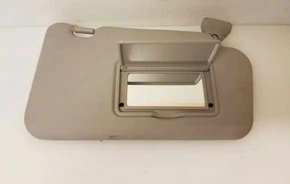 Nissan Juke I F15 Sun visor