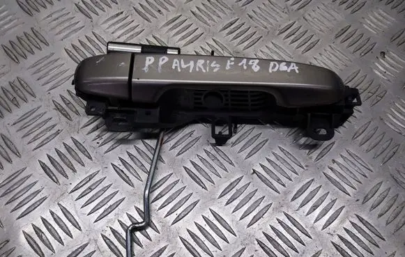 Toyota Auris E180 Front door exterior handle/bracket 