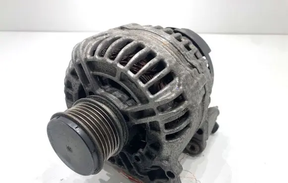 Skoda Fabia Mk1 (6Y) Generator/alternator 028903028E