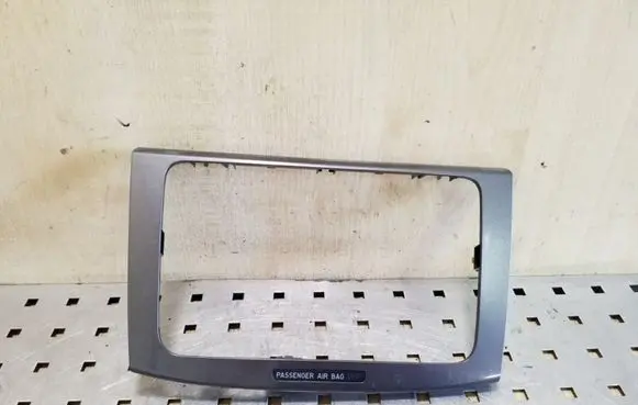 Volkswagen PASSAT B6 Radio/GPS head unit trim 3C0858069M