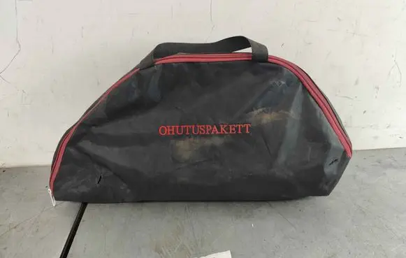 Audi Q2 - First aid kit 4L0093108B
