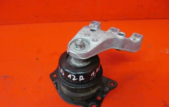 Volkswagen Polo V 6R Engine mount bracket 6Q0199167AB 6Q0199185T