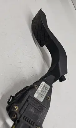 Audi A6 S6 C5 4B Accelerator throttle pedal 8D1721523
