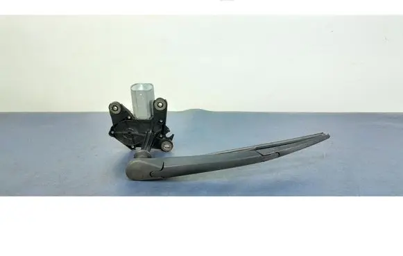 Peugeot 207 CC Rear window wiper motor 9680904480