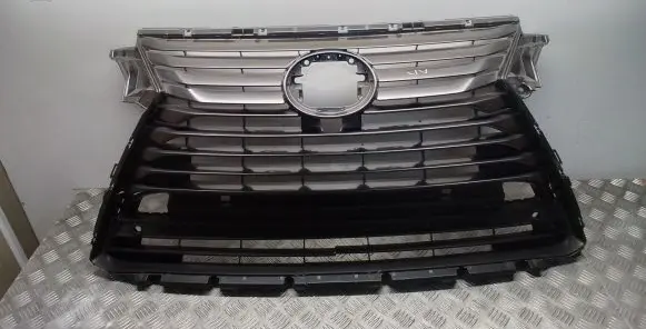 Lexus RX 330 - 350 - 400H Front bumper upper radiator grill 5311148320
