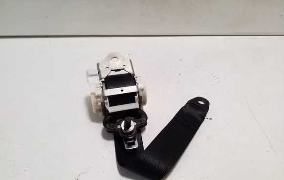 Fiat 500L Rear seatbelt 07355710680