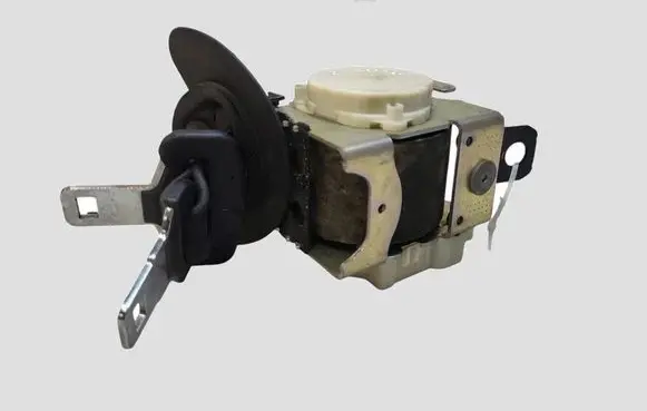 Peugeot 5008 Middle seatbelt (rear) 9681978580 34040965