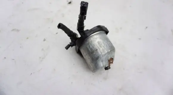 Ford Fiesta Fuel filter housing 