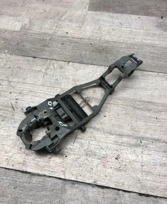 Volkswagen PASSAT B8 Front door handle cover 1K0837895A 1K0837896A