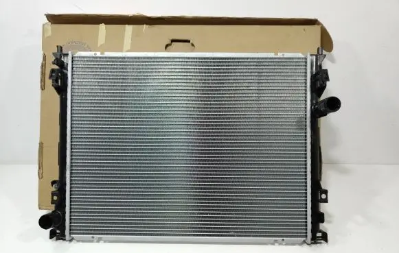 Chrysler 300 - 300C Coolant radiator CHARGER04