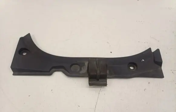 Audi A8 S8 D4 4H Other engine bay part 4H0823746C