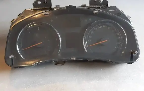 Toyota Avensis T270 Speedometer (instrument cluster) 8380005L70 MB2574604960