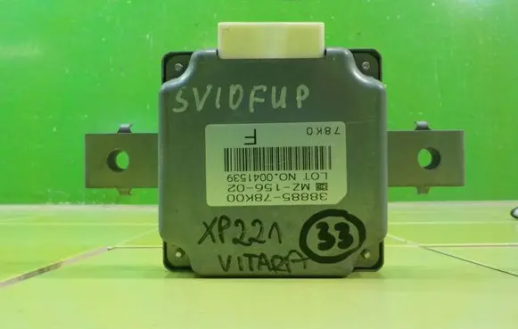 Suzuki Grand Vitara II Central body control module 3888578K00 XP221